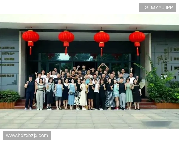 杭州篮球队的崛起之路:从默默无闻到大师赛的辉煌成就 杭州篮球队的崛起之路:从默默无闻到大师赛的辉煌成就