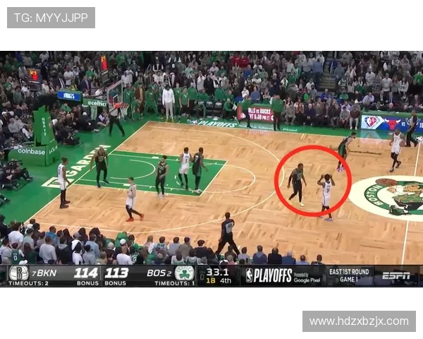 南京排球队区域防守体系的战术解析与实践探讨